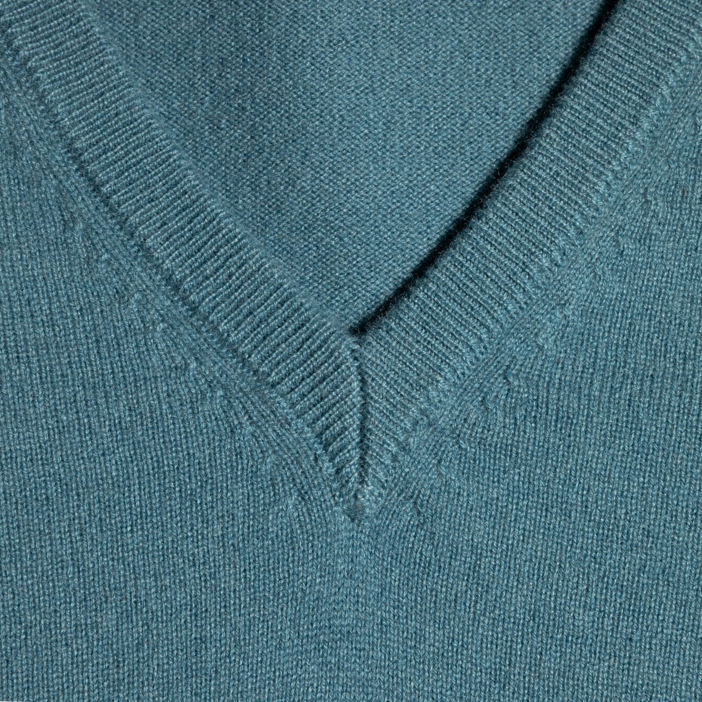 Knitwear Gladstone teal V-Neck Cashmere