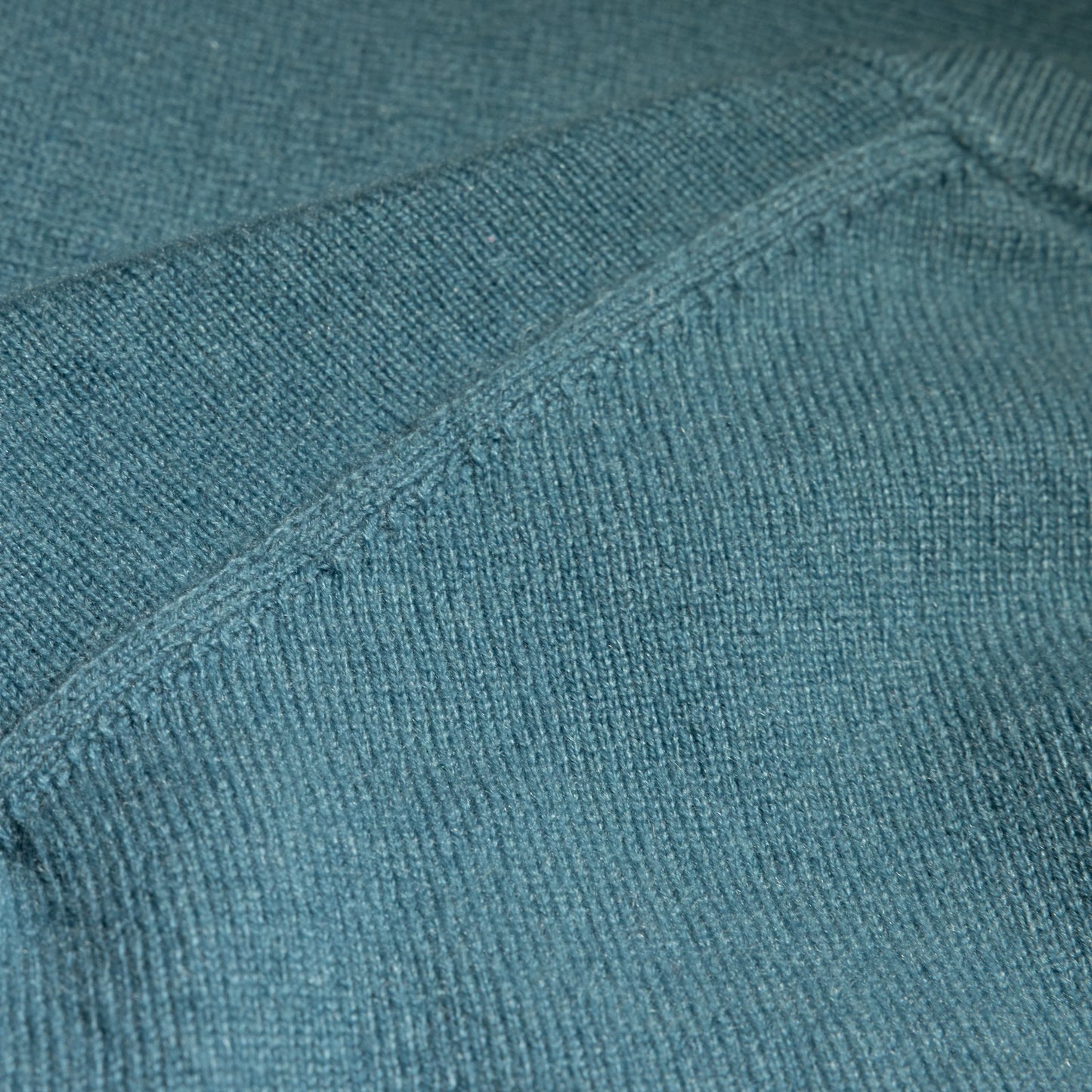 Knitwear Gladstone teal V-Neck Cashmere